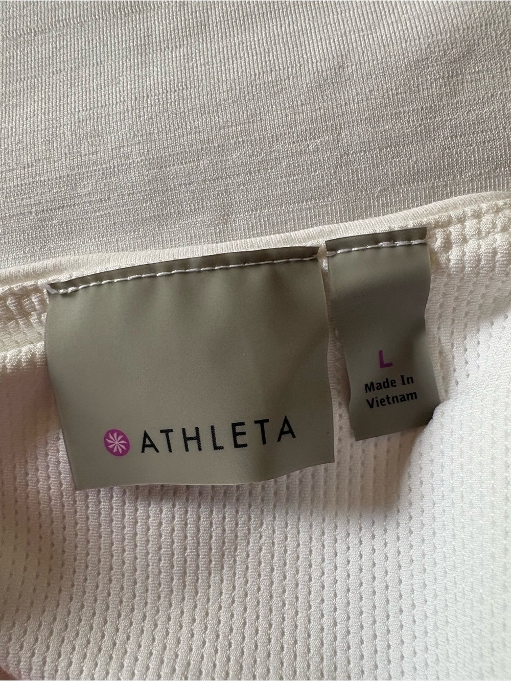 Athleta Racerback Tank With built in bra -NWOT - Picture 4 of 4